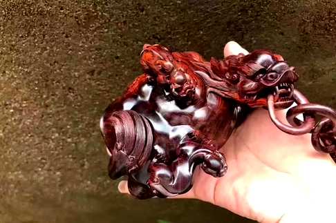 海南神龟来也紫红油梨尺寸13x11x8重365克