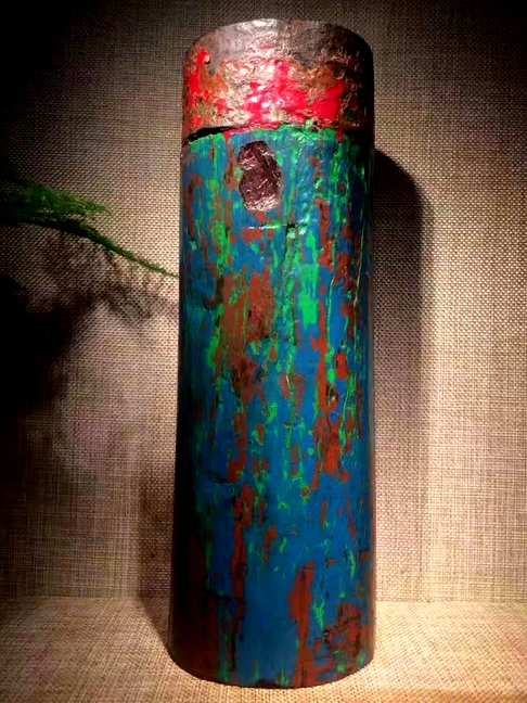 古董老物件小叶紫檀“拆房老料笔筒”“千年孕一木一木育千年”纯正的野生