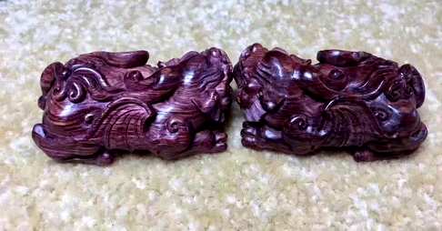 海黄紫油梨精工把件招财貔貅材质一流花纹清晰精雕细琢栩栩如生手感饱
