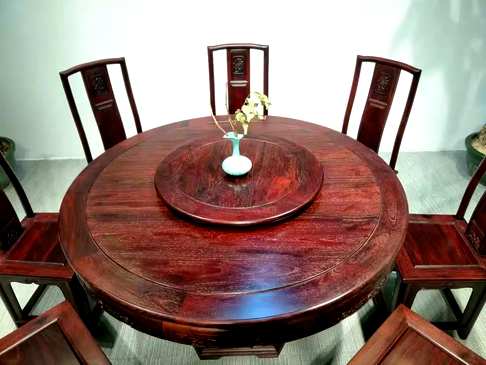 赞比亚紫檀圆餐桌9件套造型优雅大气工艺细腻温馨的家用它来打造餐桌1