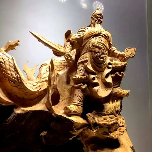御龙关公龙为百鳞之长像征祥瑞是中华民族最具代表性的传统文化之一关