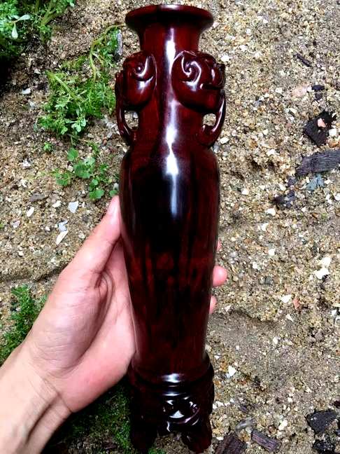 4300AZ小叶紫檀双面兽花瓶一对大的直径85cm高322cm小的直
