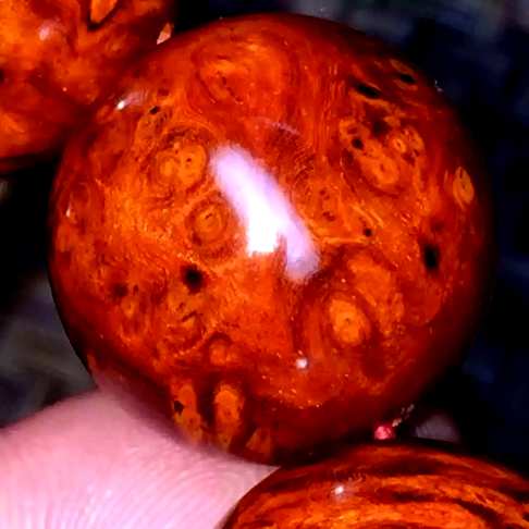 来自大自然的视觉盛宴2012颗小叶紫檀树头泥料瘤满天下黄金甲层层