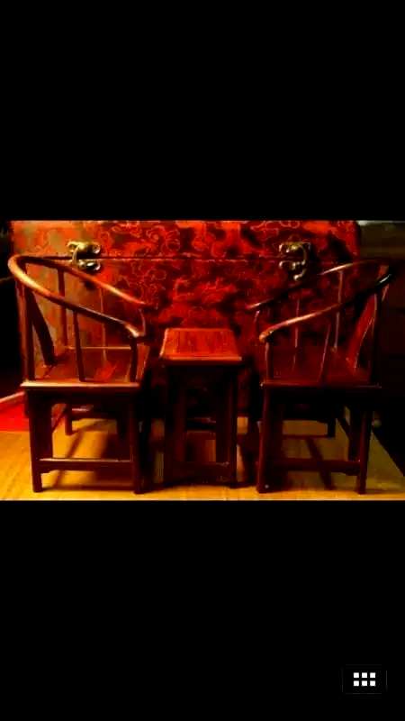 老挝酸枝圈椅三件套精雕细琢纹理沉着线条流畅王者风范贵族气质方桌