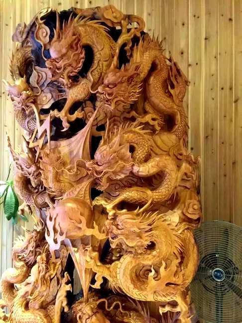 花梨巨作《九龙戏珠》高238宽170厚130老挝花梨碳化老料经典之作