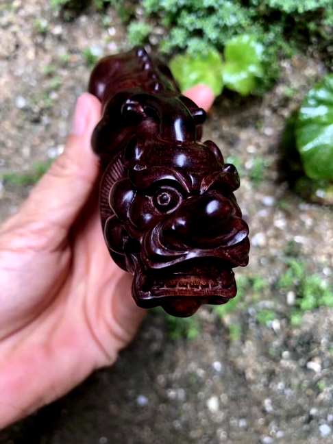 海南黄花梨貔貅高密度紫油梨密度非常好立体精雕长11cm宽3.5cm