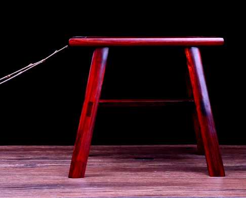 小叶紫檀小板凳独板榫卯结构制作品质完美做过实验、可承载200斤尺寸25.5