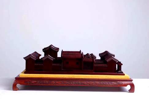 含木架北京四合院家是一种归宿一种心灵的港湾感动回味温暖。庭院清晰