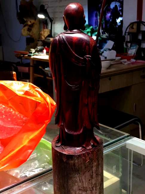小叶紫檀风化老料《地藏王》手工雕刻、高30口径8、特价3800