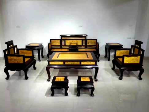 九件套沙发黑檀配楠木、尺寸单人座长820X宽620高1米。三人座长