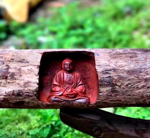 三世佛药师佛释迦牟尼佛阿弥陀佛。代表过去、现在、未来十方一切诸佛。