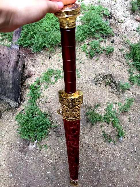 小叶紫檀鲤龙宝剑 高密度老料 纯手工雕刻 剑身采用上等八面钢