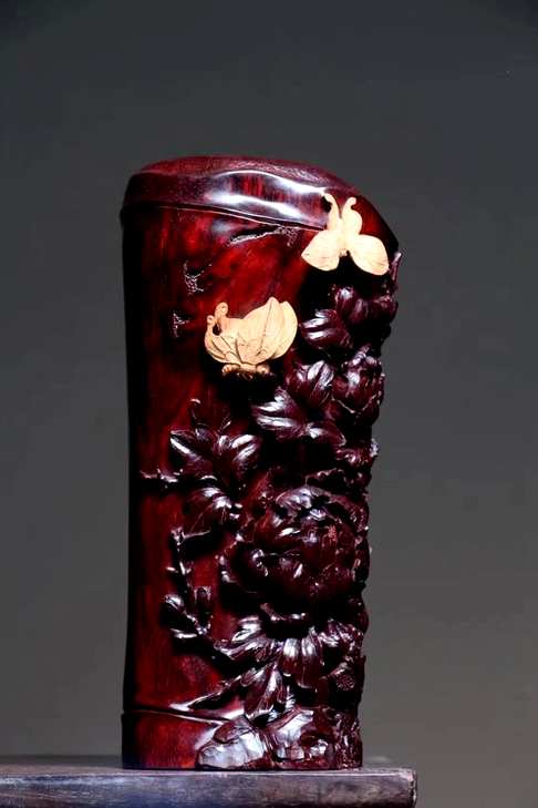 小叶紫檀蝶恋花笔筒 14-27cm价8800